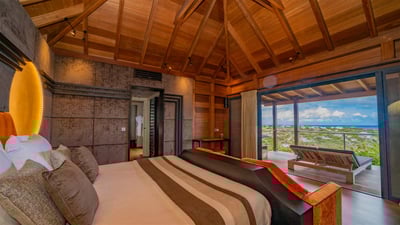 Luxury Villa Photo #35