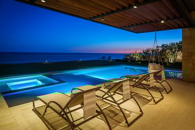 Luxury Villa Photo #12