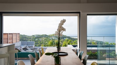 Kitchen & Dining Area