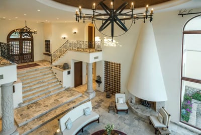 Luxury Villa Photo #15
