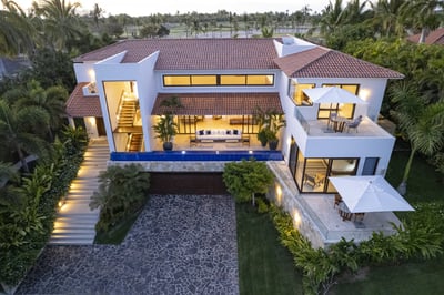 Luxury Villa Photo #6