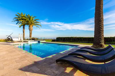 Luxury Villa Photo #4