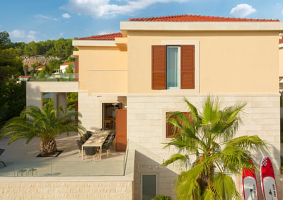 Luxury Villa Photo #23