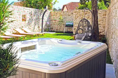 Luxury Villa Photo #6