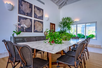 Luxury Villa Photo #15