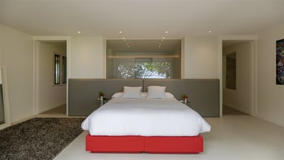 Bedroom 4: Located on the lower level, next to the fitness room. King size bed, air conditionin