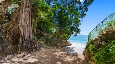 Luxury Villa Photo #15