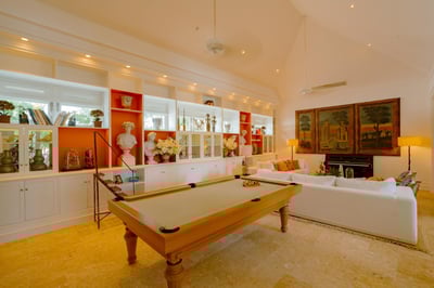 Luxury Villa Photo #38