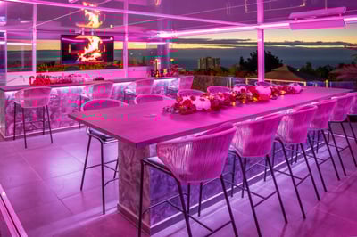 Luxury Villa Photo #18