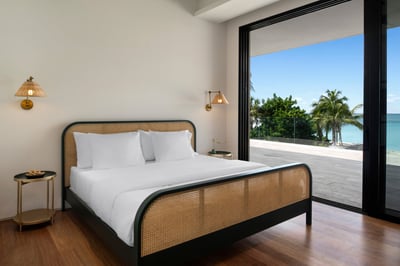 Luxury Villa Photo #21