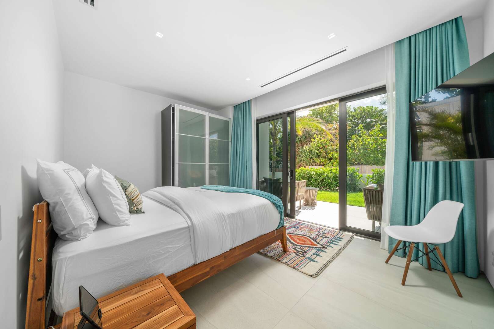 Modern House | Harbour Island, Bahamas