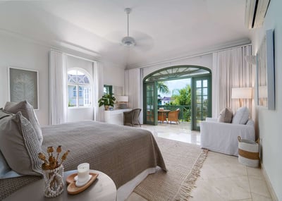Luxury Villa Photo #13