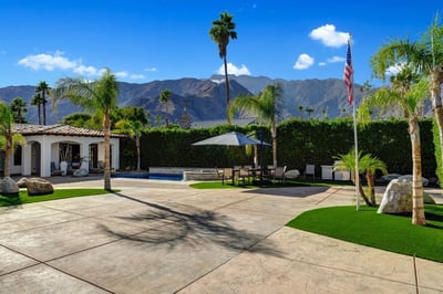 Luxury Villa Photo #6