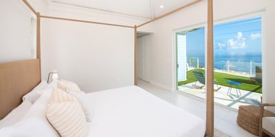 Luxury Villa Photo #23