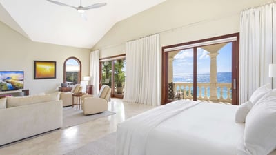 Luxury Villa Photo #39