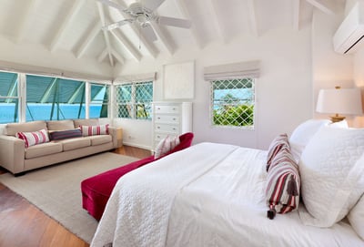 Luxury Villa Photo #11