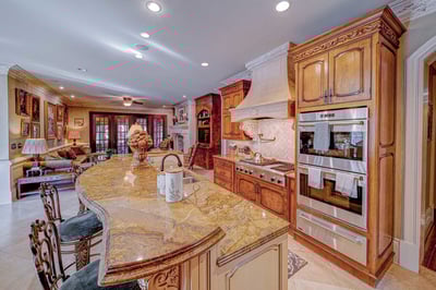 Luxury Villa Photo #15