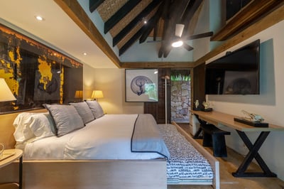Luxury Villa Photo #56