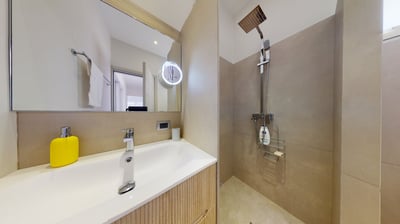 Luxury Villa Photo #37