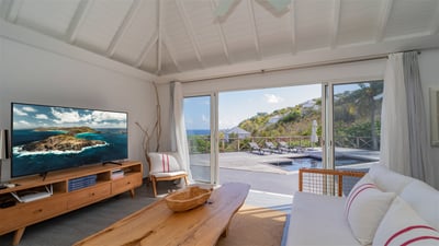 Luxury Villa Photo #16