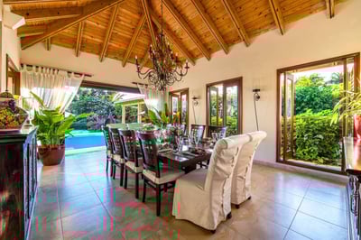 Luxury Villa Photo #18