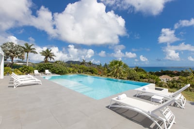 Luxury Villa Photo #10