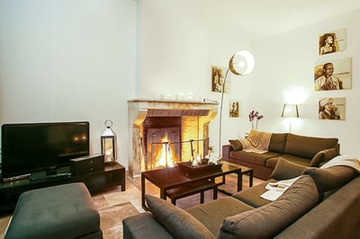 Luxury Villa Photo #3