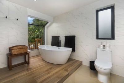 Luxury Villa Photo #16