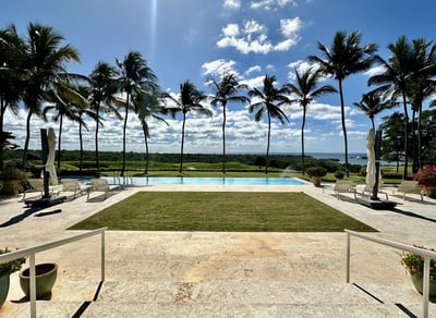 Luxury Villa Photo #2