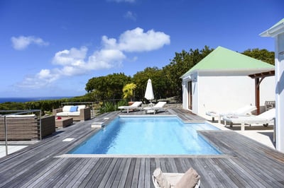 Gouverneur,Costa Nova