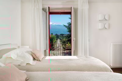 Luxury Villa Photo #28