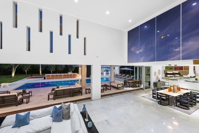 Luxury Villa Photo #22