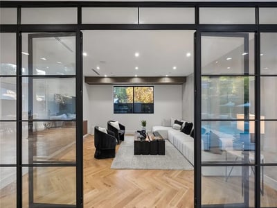 Luxury Villa Photo #16