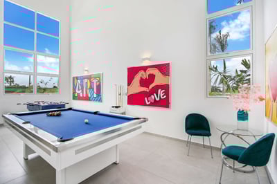 Luxury Villa Photo #32
