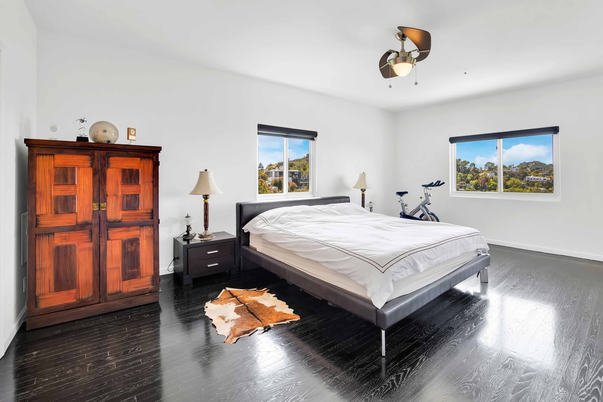 The Artist’s Summit