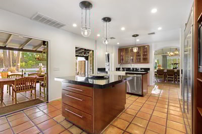 Luxury Villa Photo #32