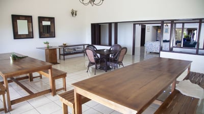 Luxury Villa Photo #13