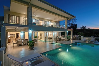 Luxury Villa Photo #6