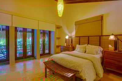 Luxury Villa Photo #30