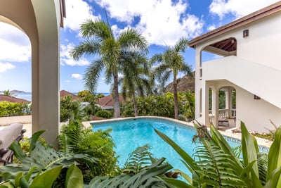 Luxury Villa Photo #2