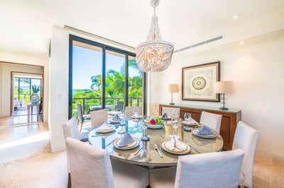 Luxury Villa Photo #10