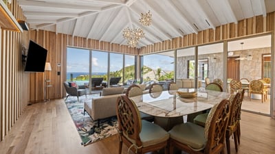 Luxury Villa Photo #27