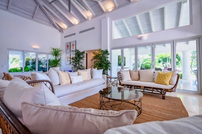 Luxury Villa Photo #16