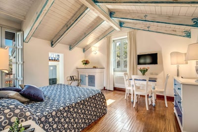 Luxury Villa Photo #13