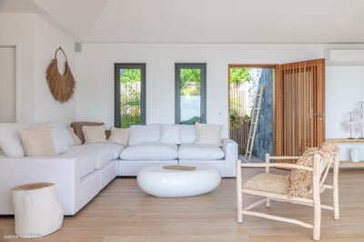 Luxury Villa Photo #11