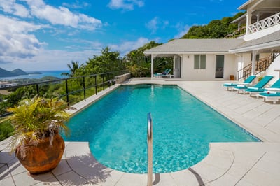 Luxury Villa Photo #3