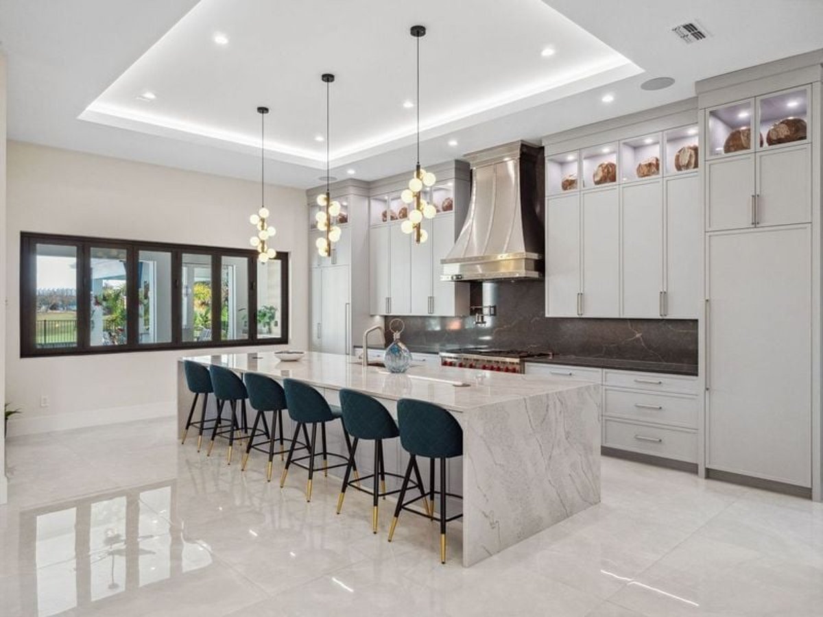 Seaside Serenity Lodge