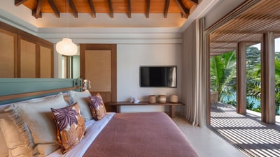 Luxury Villa Photo #43