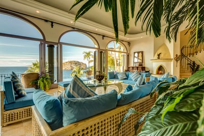 Luxury Villa Photo #11