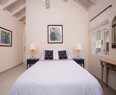 Luxury Villa Photo #31
